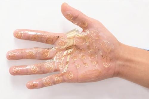 لمس بهتر اجسام در دنیای مجازی با پوست الکترونیکی