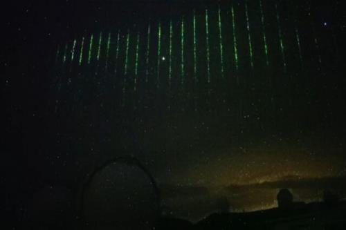 ماجرای لیزرهای سبز مشاهده شده در آسمان هاوایی چه بود؟